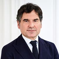 {avocat.prenom} {avocat.nom}